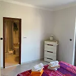 Strandhaus Roko Lägenhet