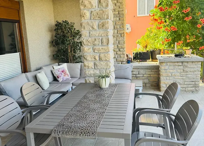 Strandhaus Roko Apartmán *