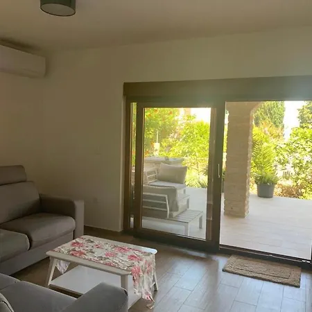 Apartament Strandhaus Roko *