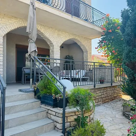 Strandhaus Roko Апартаменты *