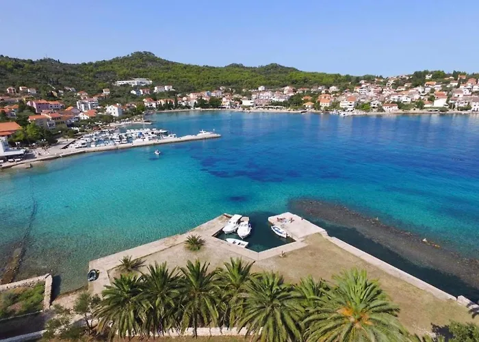 Strandhaus Roko Апартаменты Преко